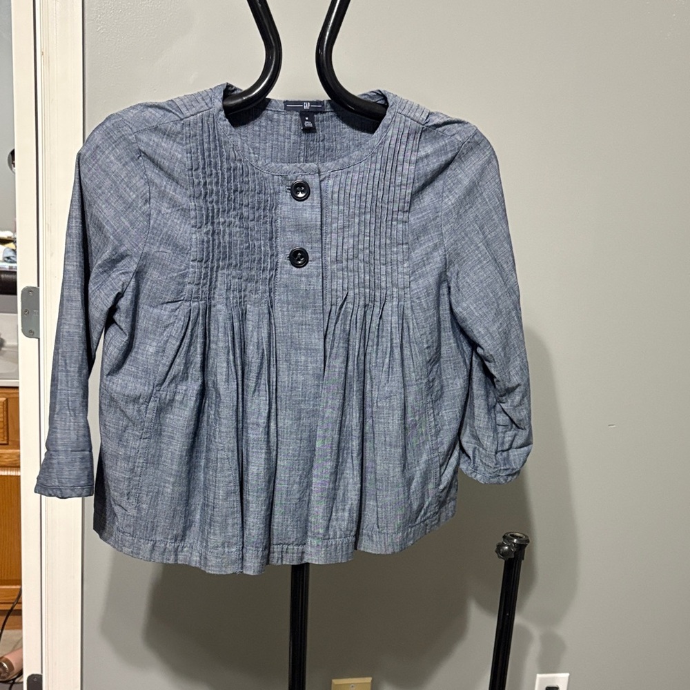 GAP Girls' Light Blue Pintuck Button-Front Chambray Top